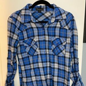 Forever 21 women’s Blue plaid 3/4 Sleeve shirt size Small chola fall button up